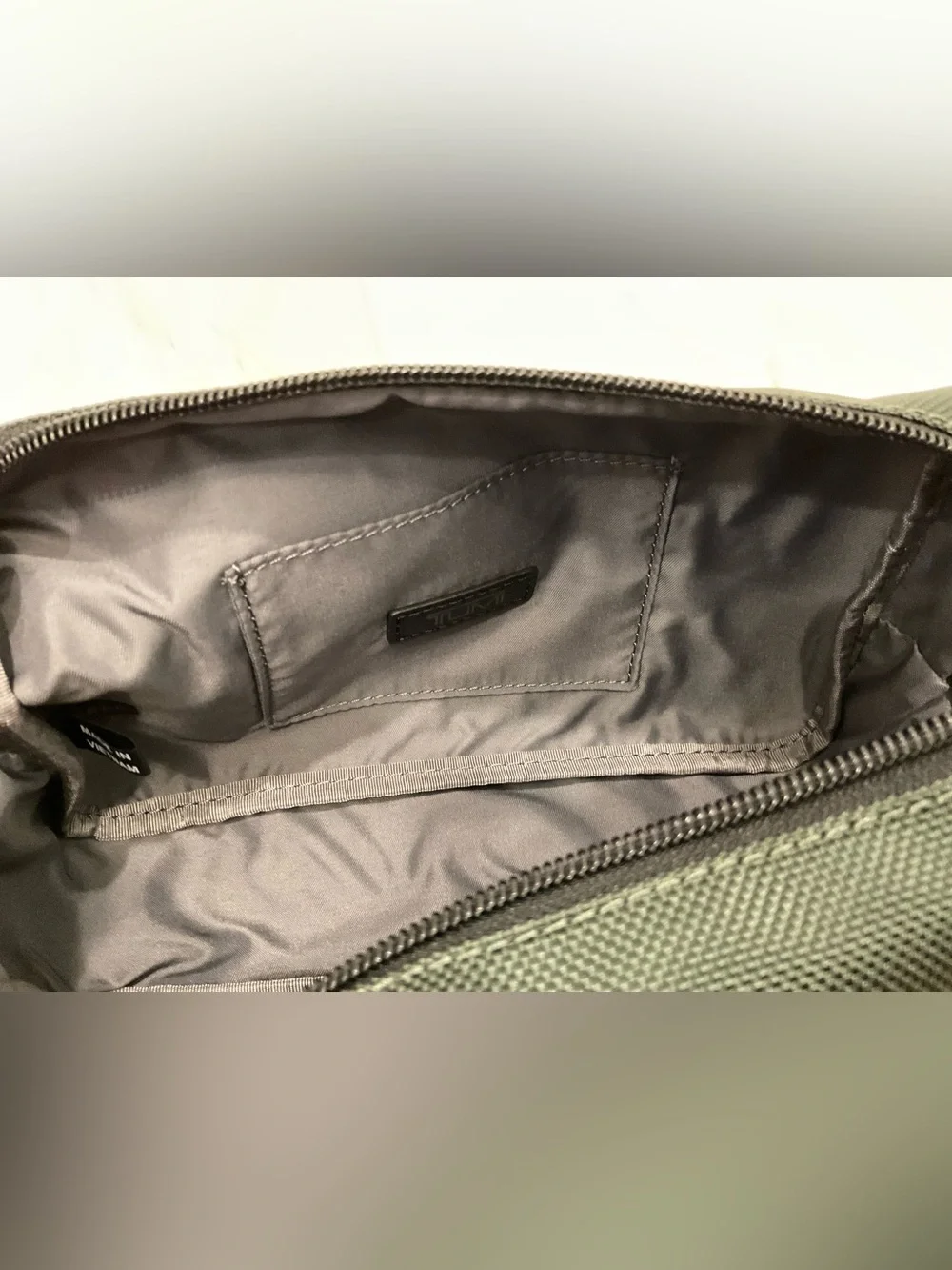 NEW TUMI Ballistic Nylon Zippered MEDIUM KIT Pouch Cosmetic Bag - SPRUCE GREEN